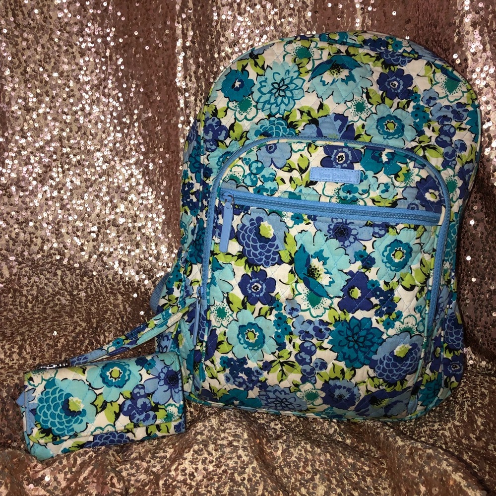 🌸SALE🌸 Vera Bradley Backpack & Wristlet Set